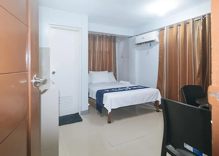 ホテル Vcloud Hills Boarding House Near Naia Terminal *