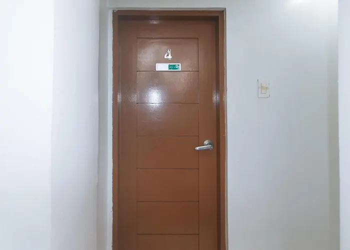 ホテル Vcloud Hills Boarding House Near Naia Terminal